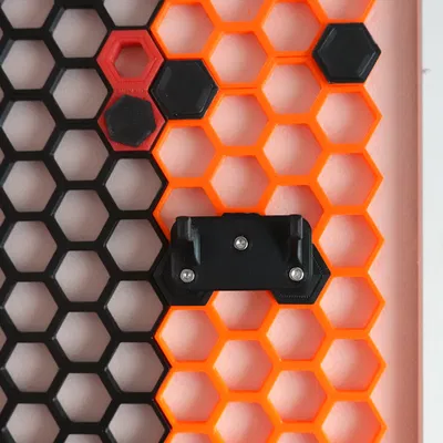 Giá treo búa cỡ vừa (8 oz / 225g) cho Honeycomb Storage Wall (HSW) - Có file Fusion 360 & STEP