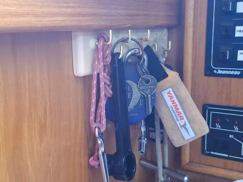 Giá treo chìa khóa 3D đa năng cho tàu thuyền - Thiết kế 9 móc - Image 1