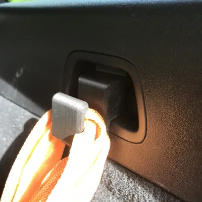 Móc treo túi đi chợ cho cốp xe Volvo V90