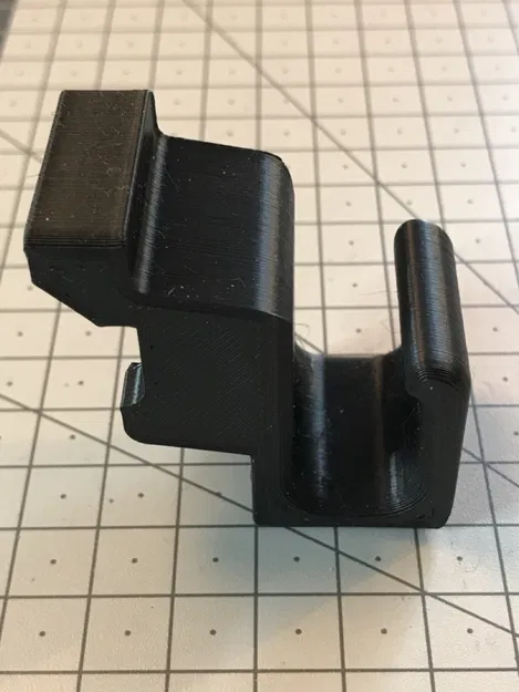 Móc treo túi đi chợ cho cốp xe Volvo V90 - Image 7