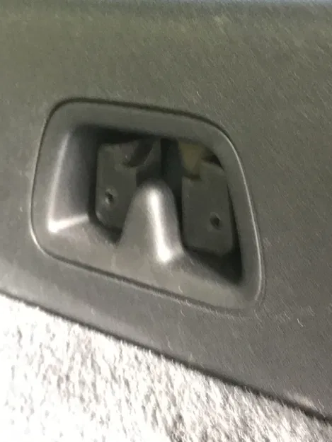 Móc treo túi đi chợ cho cốp xe Volvo V90 - Image 10