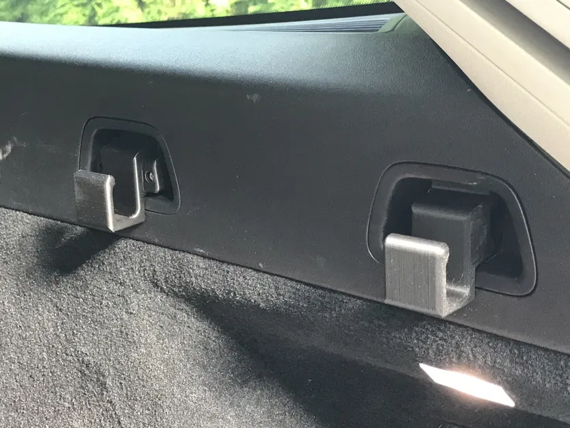 Móc treo túi đi chợ cho cốp xe Volvo V90 - Image 13