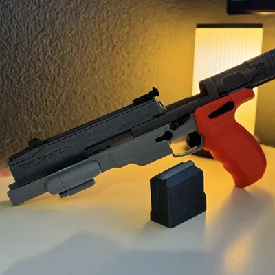 Mô hình súng Malorian Arms của Johnny Silverhand - Cyberpunk 2077