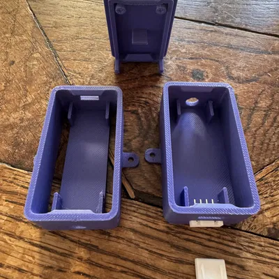 Vỏ bảo vệ cho ESP32-U kèm ăng-ten