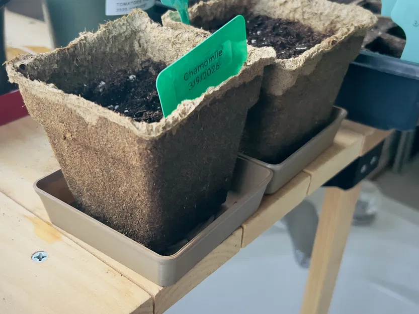 Khay hứng nước lót chậu cây ươm giống thiết kế thông minh - Image 1