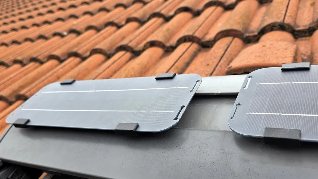 Giá đỡ tấm pin mặt trời và cảm biến mưa điều chỉnh được cho cửa sổ Velux - Image 4