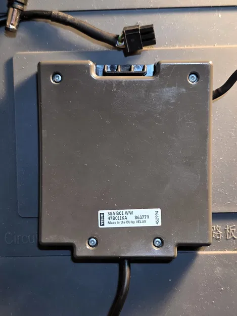 Giá đỡ tấm pin mặt trời và cảm biến mưa điều chỉnh được cho cửa sổ Velux - Image 16