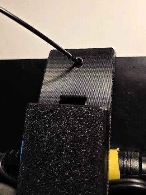 Giá đỡ tấm pin mặt trời và cảm biến mưa điều chỉnh được cho cửa sổ Velux - Image 21