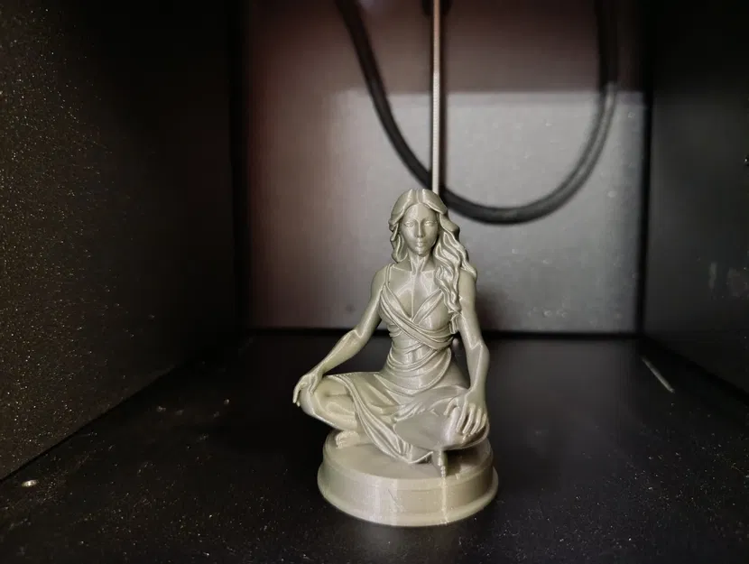 Tượng Người Phụ Nữ Thiền Định – Mô Hình Zen - Image 2