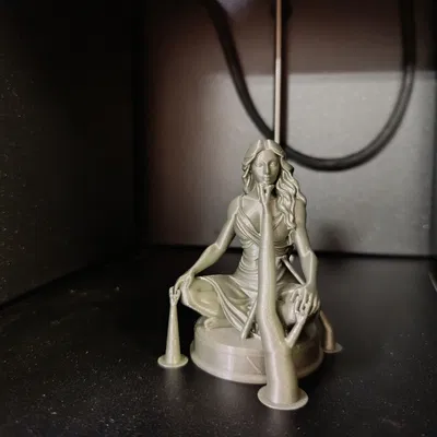 Tượng Người Phụ Nữ Thiền Định – Mô Hình Zen