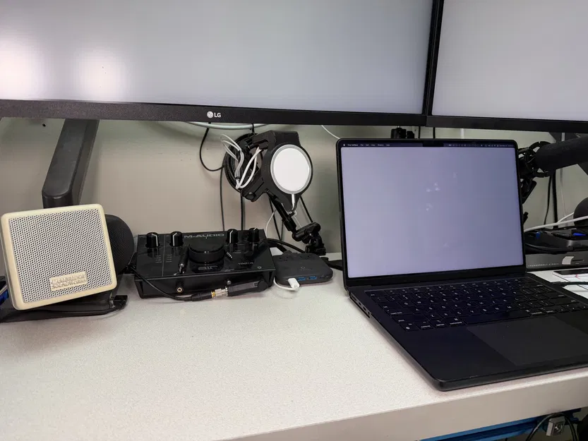 Giá đỡ sạc iPhone và Apple Watch cho tay đỡ Magic Arm - Image 3