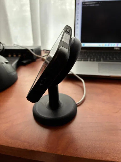 Chân đế để bàn cho bộ sạc MagSafe 58mm (In 3D) - Image 3