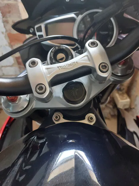 Nắp đậy cổ xe Triumph Top Yoke Plug - Phụ kiện in 3D trang trí tinh tế - Image 2
