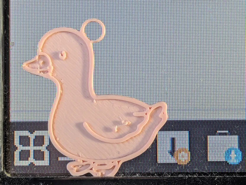 Móc khóa hình chú vịt nhỏ dễ thương - Cute Goose Keychain - Image 1