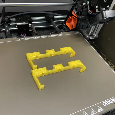 Giá treo tường tối ưu không gian cho router Xiaomi Mi 4C