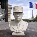 Tượng bán thân Tướng Charles de Gaulle - Phiên bản mặc quân phục và đội mũ Képi - Thumbnail 1