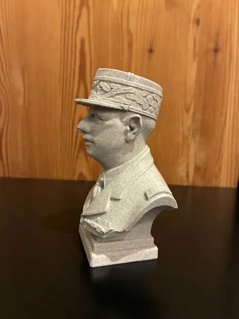 Tượng bán thân Tướng Charles de Gaulle - Phiên bản mặc quân phục và đội mũ Képi - Image 3