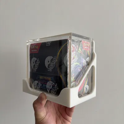 Giá treo tường cho hộp Pokémon Booster kèm case acrylic