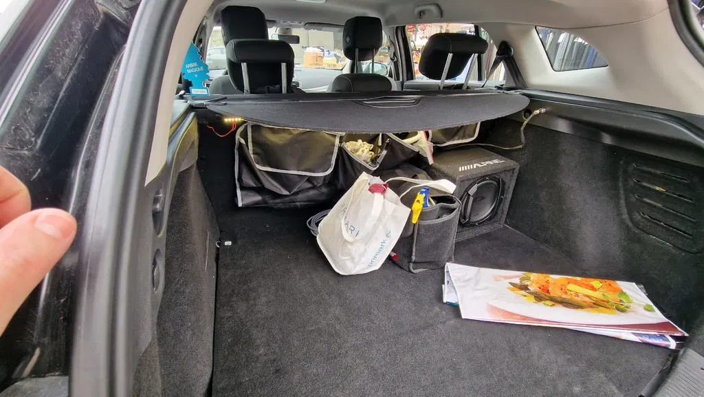 Ngàm đỡ tấm che khoang hành lý cho Renault Megane 3 (In 3D) - Image 2