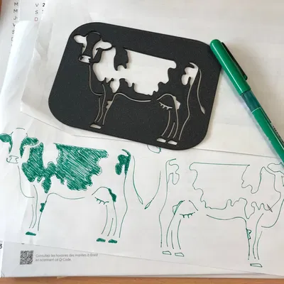 Pochoir bò sữa - Stencil hình chú bò