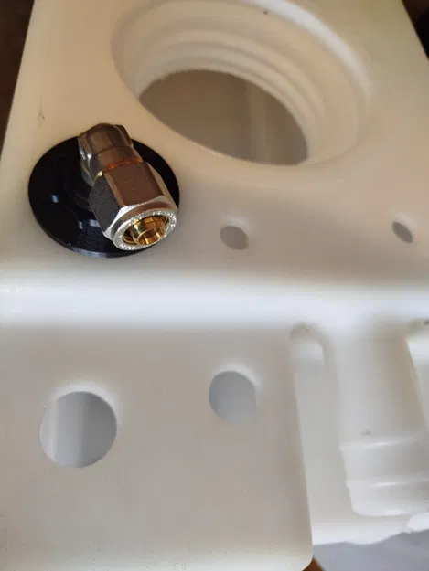 Khớp nối vách ngăn cho bình chứa nước hốc bánh xe - Image 1