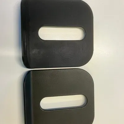 Ốp nhựa nội thất cốp xe BMW 8243922