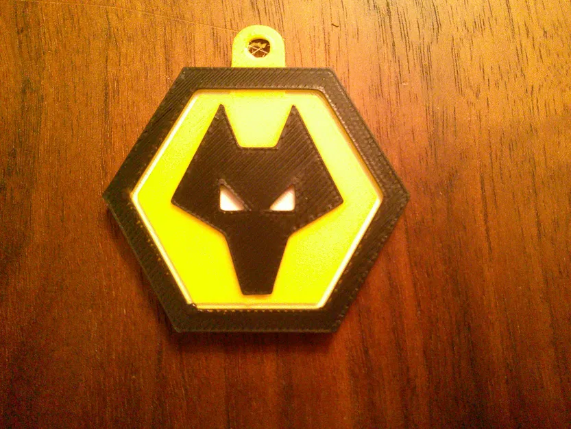 Móc khóa logo Wolverhampton Wanderers F.C. in 3D độc đáo - Image 1
