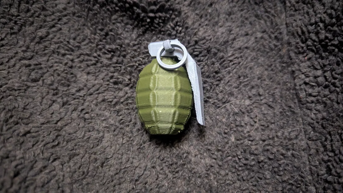 Mô hình quả lựu đạn 3D (Grenade Prop) có chốt an toàn tháo rời - Image 1