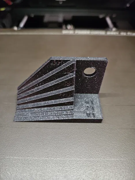 Thước đo góc / Ê-ke chỉnh góc / Khối đo góc – 25 × 63 × 38 mm - Image 3