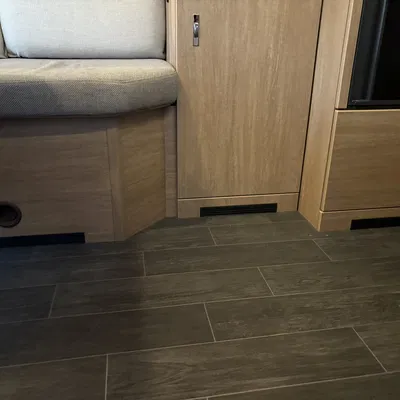 Lưới tản nhiệt (Zirkulationsgitter) cho xe Caravan Knaus Tabbert