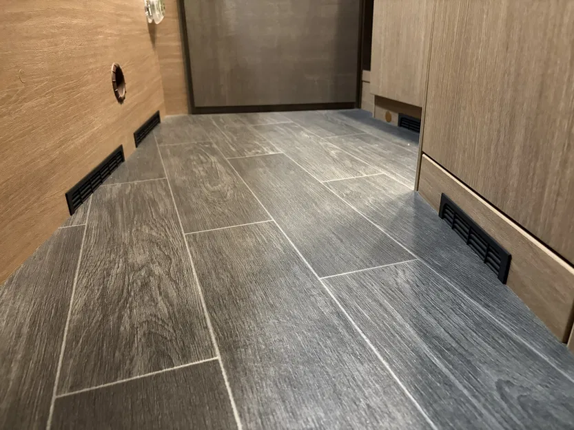 Lưới tản nhiệt (Zirkulationsgitter) cho xe Caravan Knaus Tabbert - Image 3