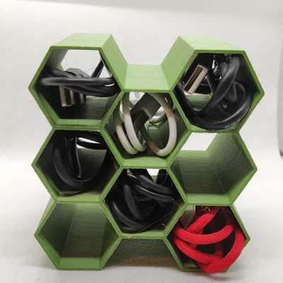 Khay tổ chức dây cáp hình tổ ong (Honeycomb Cable Organizer)