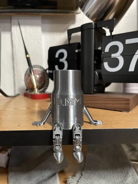 Mô hình trang trí 10mm Socket Buddy in liền khối (Print-in-place) - Image 1