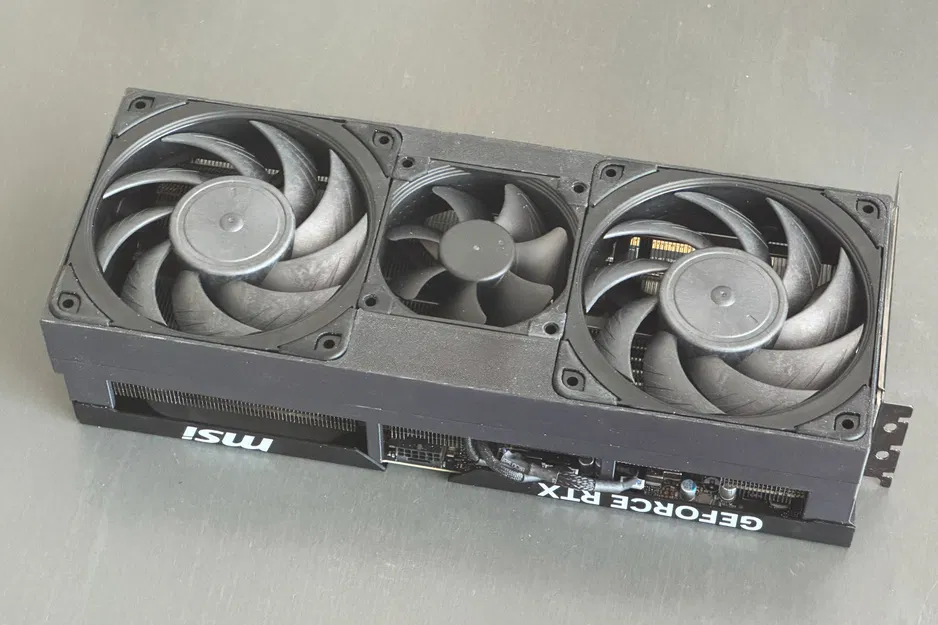 MSI RTX 5090 Ventus 3X Deshroud - Bộ khung gắn quạt Noctua - Image 1