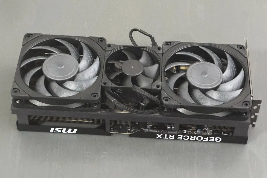 MSI RTX 5090 Ventus 3X Deshroud - Bộ khung gắn quạt Noctua - Image 2