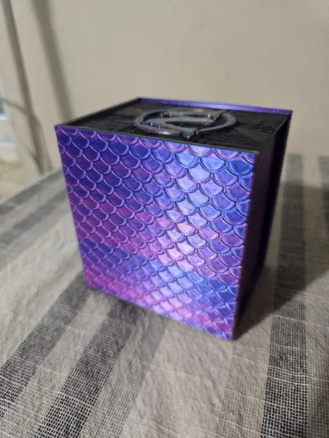 MtG - Hộp Đựng Bộ Bài Commander (Nhỏ Gọn/Xếp Chồng) - Chứa 100 Lá Bài Chuẩn - Image 11