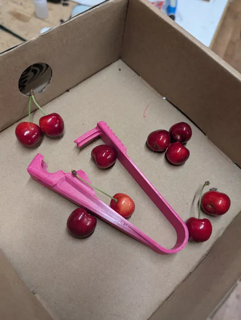 Dụng cụ tách hạt cherry liền khối bền bỉ - Image 2