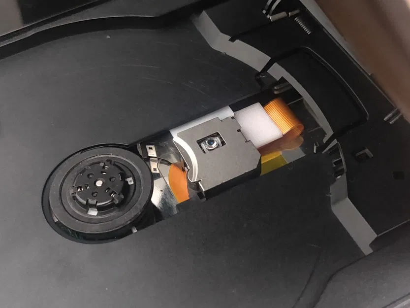 Tấm chắn đĩa PS2 Slim (Bộ cố định cáp ribbon mắt đọc) - Image 1