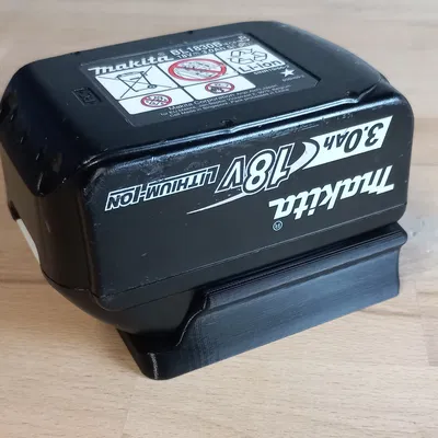 Giá treo tường cho pin Makita 18V