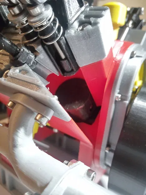 Mô hình động cơ Howell V-four vận hành được - Image 4