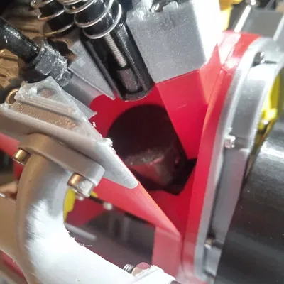 Mô hình động cơ Howell V-four vận hành được