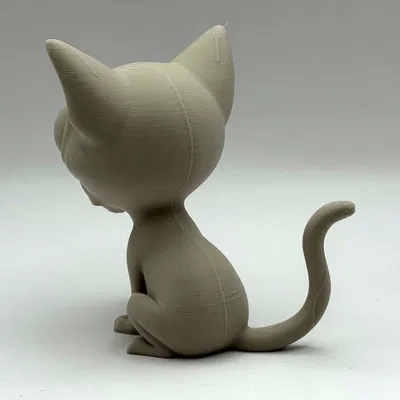 Freaky Kitten – Chú Mèo “Quái Đản” Đầy Cá Tính