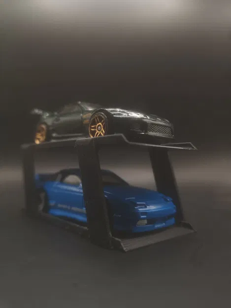 Kệ trưng bày Hot Wheels cho 2 xe – Tương thích đường dốc (Tỉ lệ 1:64) - Image 1