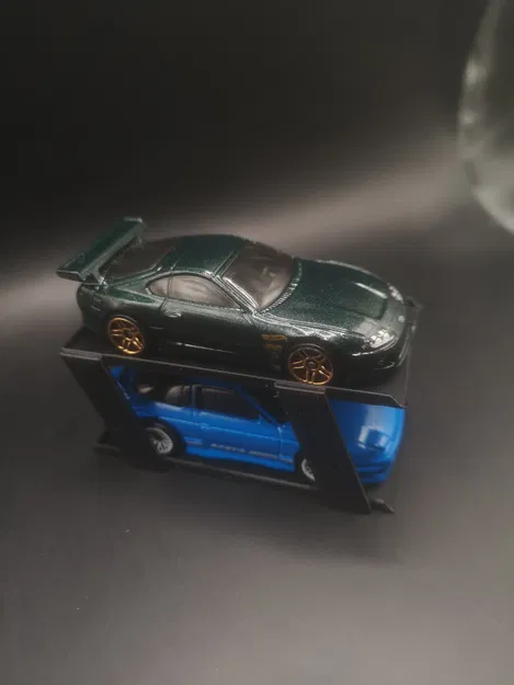 Kệ trưng bày Hot Wheels cho 2 xe – Tương thích đường dốc (Tỉ lệ 1:64) - Image 2