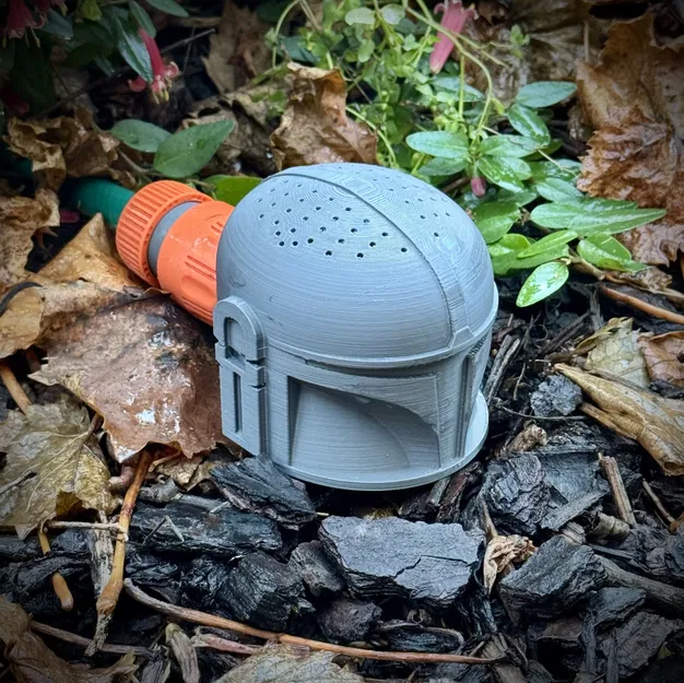 Đầu Phun Nước Hình Mũ Mandalorian - Image 2
