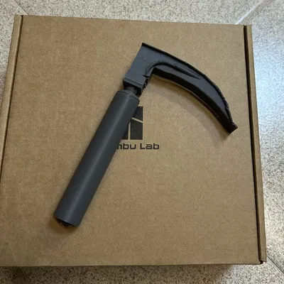 Mô hình 3D đèn soi thanh quản (Laryngoscope) dùng trong đào tạo y khoa