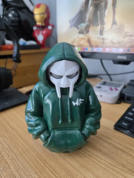 Tượng bán thân MF DOOM đeo hoodie - Mô hình trang trí cực chất - Image 1