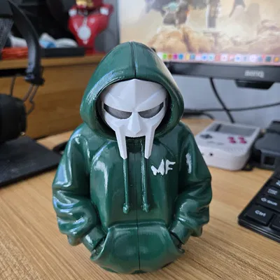 Tượng bán thân MF DOOM đeo hoodie - Mô hình trang trí cực chất