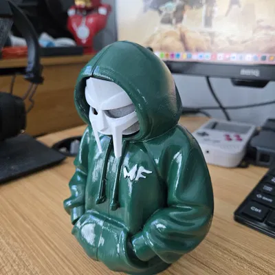 Tượng bán thân MF DOOM đeo hoodie - Mô hình trang trí cực chất