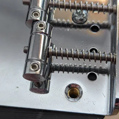 Prusacaster - Bố trí phần cứng và threaded inserts chuẩn xác